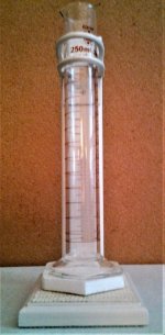 20170804_181313 Graduated Cylinder, 769 KB.jpg