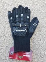 Gloves (1).jpg