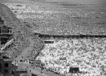 Coney Island July 4, 1949.jpg