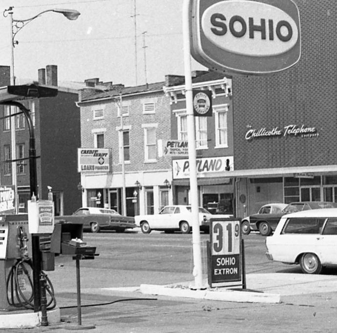Name:  gas station 1970.jpg
Views: 26
Size:  79.8 KB