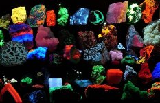 fluorescent-minerals300.jpg