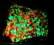 02 Calcite & Willemite, AJ SW flashlight, 6 feet.JPG