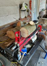 My 14 year old Harbor Freight 5 ton electric log splitter.jpg
